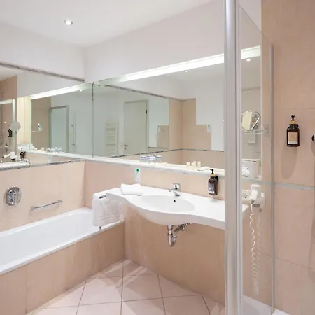 فندق تروب ريفيتال Wurmlingen