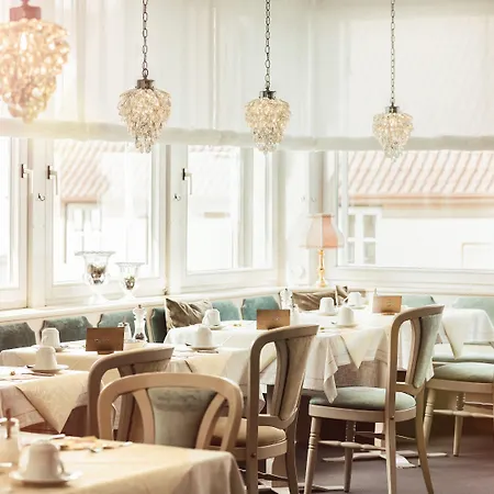 Traube Revital מלון