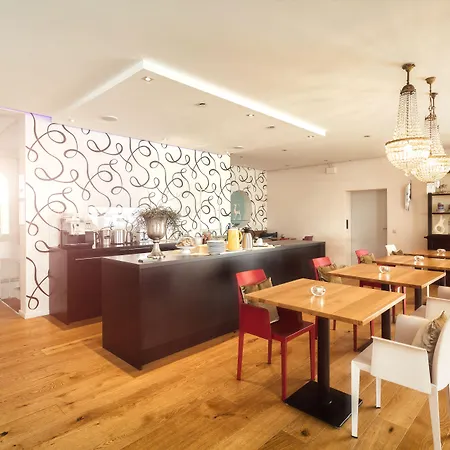 特拉贝酒店 Wurmlingen