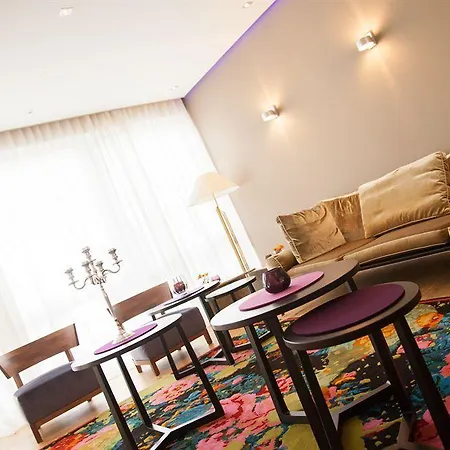 Traube Revital מלון Wurmlingen