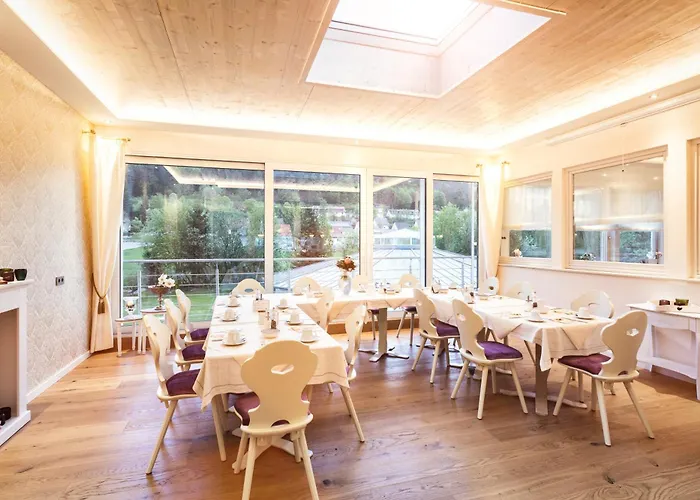 Hotell Traube Revital 4*